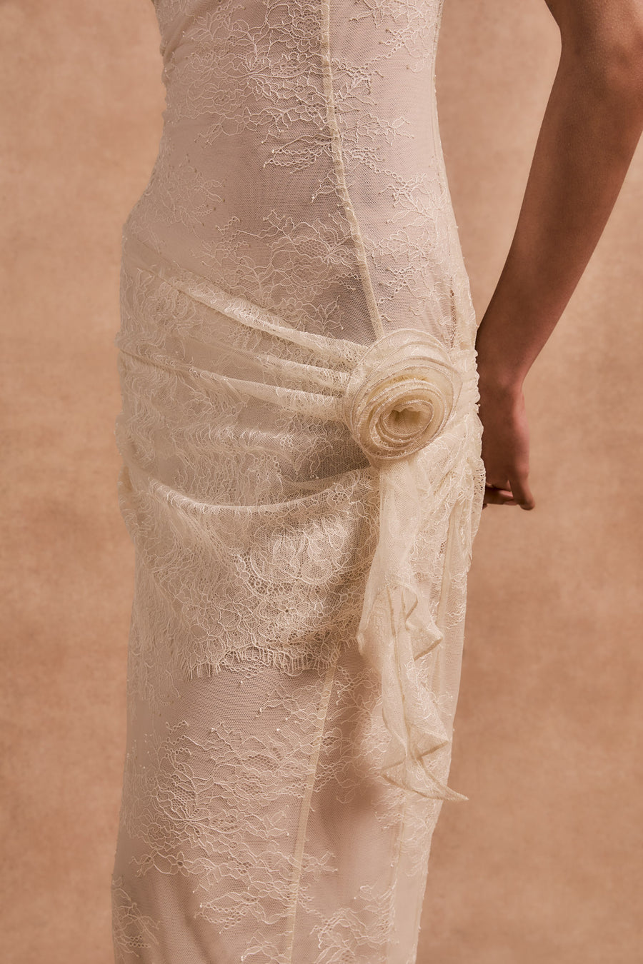 SILENTIUM MAXI DRESS IN IVORY LACE