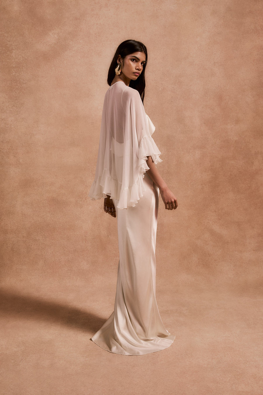 PRECIOSO CAPE IN IVORY SILK CHIFFON